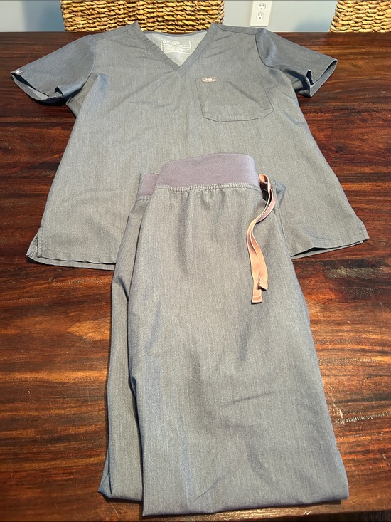 Figs Other - Figs Women's Slate Blue Scrub Top and Pants Set